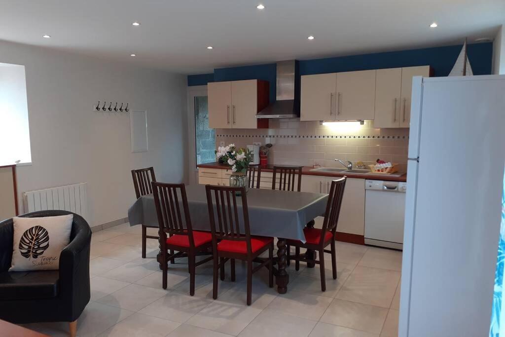 Apartment 4 Pers Dans Longere A 800m De La Plouhinec (Morbihan)